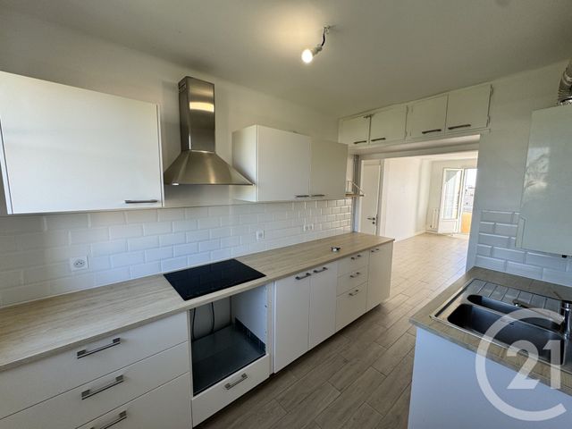 Appartement T3 &agrave; louer - 3 pi&egrave;ces - 64,80 m2 - Marseille - 13012 - PROVENCE-ALPES-COTE-D-AZUR