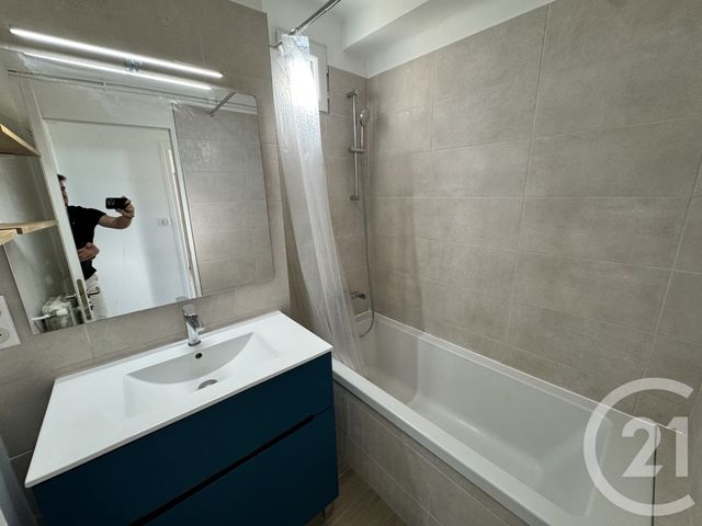 Appartement T3 &agrave; louer - 3 pi&egrave;ces - 64,80 m2 - Marseille - 13012 - PROVENCE-ALPES-COTE-D-AZUR