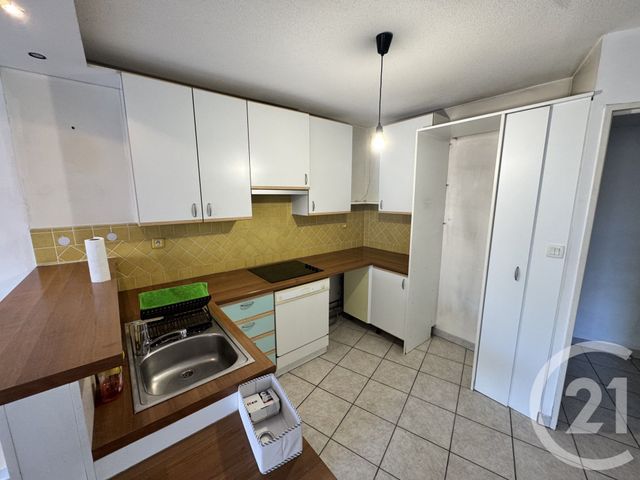 Appartement T2 &agrave; louer - 2 pi&egrave;ces - 53,80 m2 - Marseille - 13006 - PROVENCE-ALPES-COTE-D-AZUR
