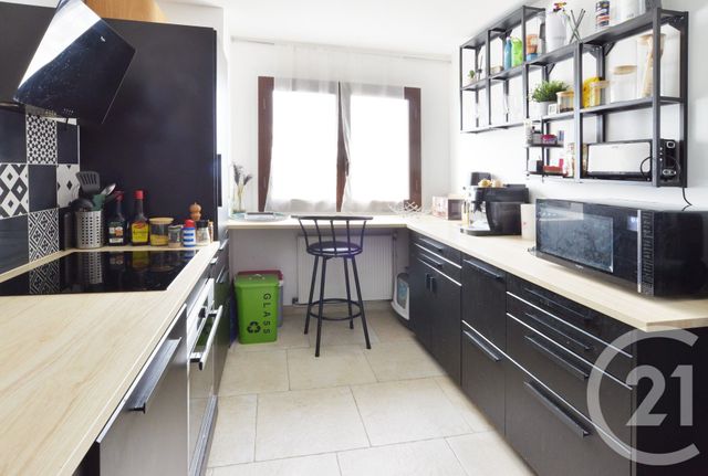 Appartement F3 à vendre - 3 pièces - 66 m2 - Montgeron - 91 - ILE-DE-FRANCE
