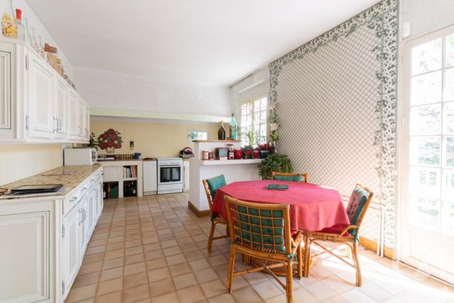 Maison à vendre - 7 pièces - 231 m2 - Montgeron - 91 - ILE-DE-FRANCE