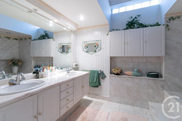 Maison à vendre - 7 pièces - 231 m2 - Montgeron - 91 - ILE-DE-FRANCE