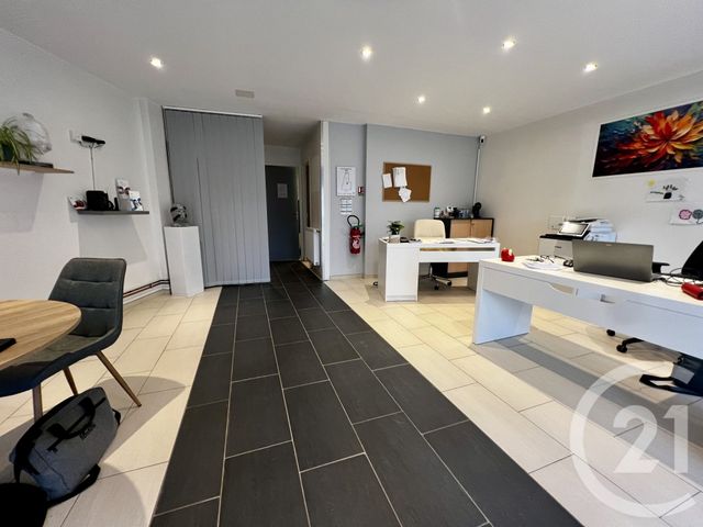 Appartement Local à vendre - 1 pièce - 39,78 m2 - Yerres - 91 - ILE-DE-FRANCE