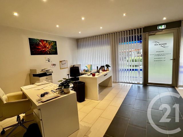 Appartement Local à vendre - 1 pièce - 39,78 m2 - Yerres - 91 - ILE-DE-FRANCE