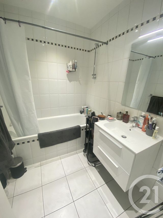 Appartement F3 &agrave; louer - 3 pi&egrave;ces - 60,49 m2 - Draveil - 91 - ILE-DE-FRANCE