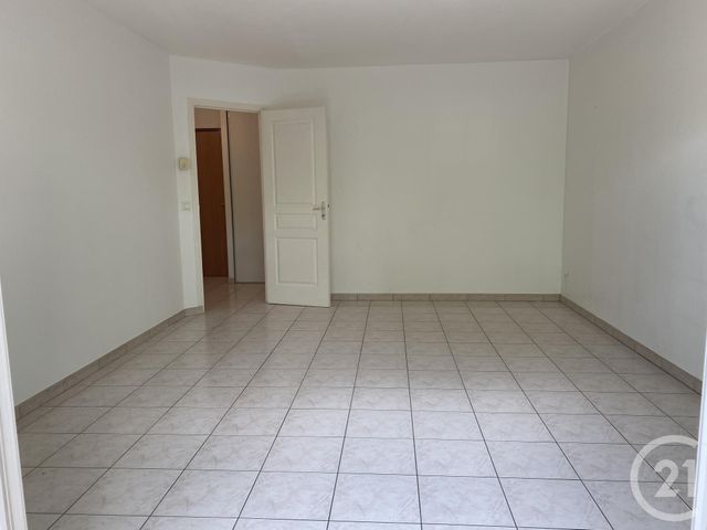 Appartement F2 &agrave; louer - 2 pi&egrave;ces - 47,61 m2 - Brunoy - 91 - ILE-DE-FRANCE