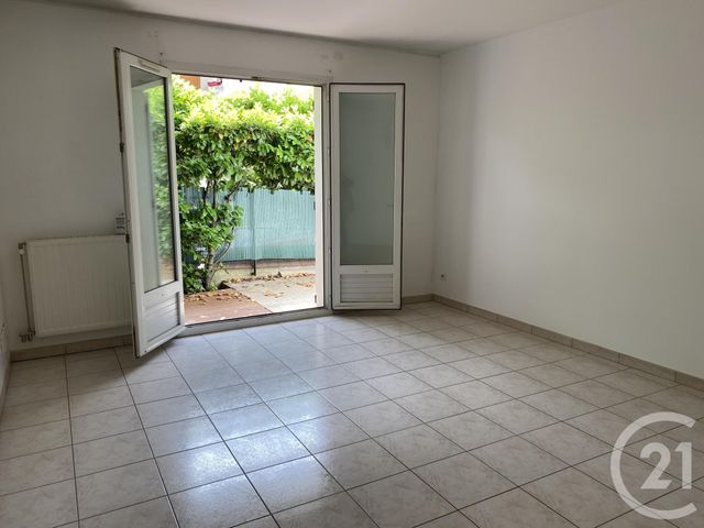 Appartement F2 &agrave; louer - 2 pi&egrave;ces - 47,61 m2 - Brunoy - 91 - ILE-DE-FRANCE