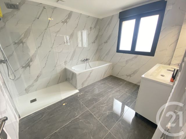 Maison &agrave; louer - 4 pi&egrave;ces - 118,10 m2 - Crosne - 91 - ILE-DE-FRANCE