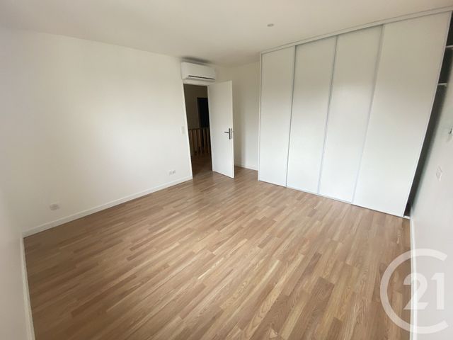 Maison &agrave; louer - 4 pi&egrave;ces - 118,10 m2 - Crosne - 91 - ILE-DE-FRANCE