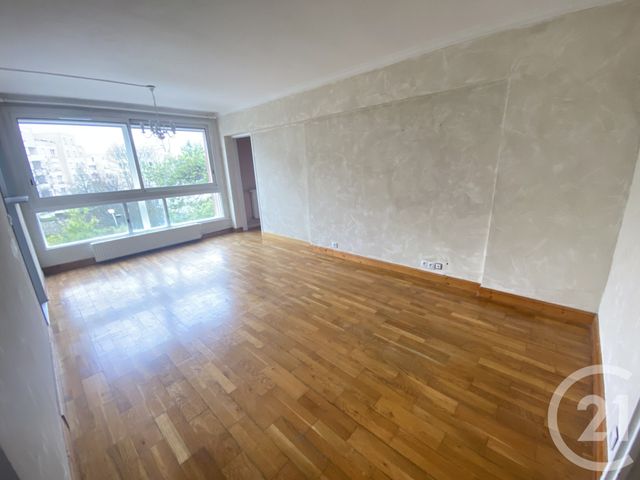 Appartement F4 &agrave; louer - 4 pi&egrave;ces - 75,38 m2 - Combs La Ville - 77 - ILE-DE-FRANCE