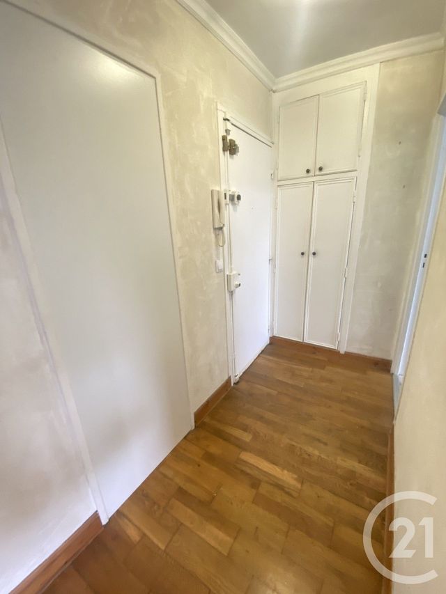 Appartement F4 &agrave; louer - 4 pi&egrave;ces - 75,38 m2 - Combs La Ville - 77 - ILE-DE-FRANCE