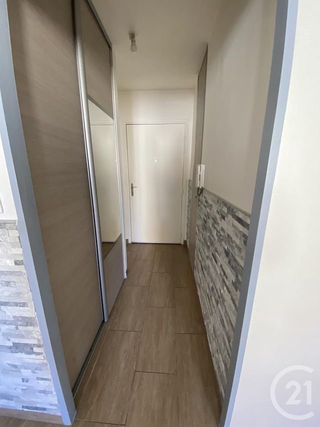 Appartement F2 &agrave; louer - 2 pi&egrave;ces - 40,71 m2 - Lieusaint - 77 - ILE-DE-FRANCE