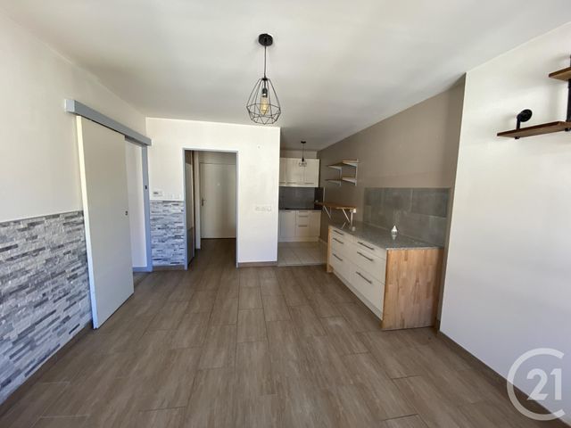 Appartement F2 &agrave; louer - 2 pi&egrave;ces - 40,71 m2 - Lieusaint - 77 - ILE-DE-FRANCE