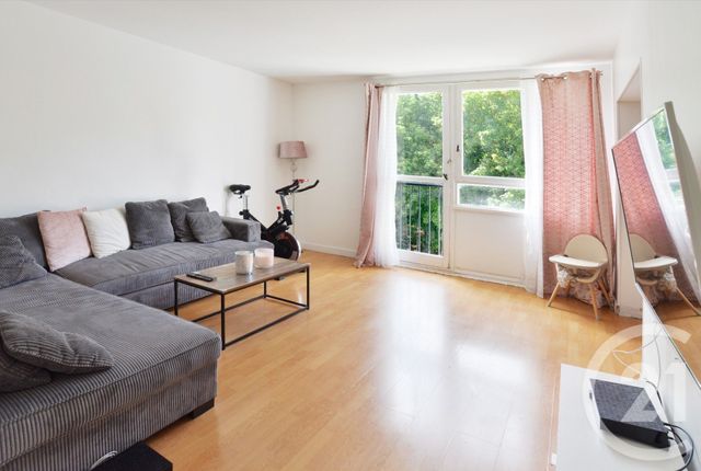Appartement F4 &agrave; vendre - 4 pi&egrave;ces - 69 m2 - Crosne - 91 - ILE-DE-FRANCE