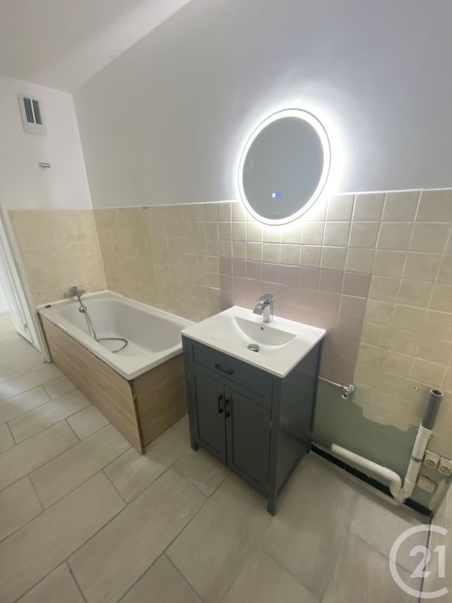 Appartement F3 &agrave; louer - 3 pi&egrave;ces - 57,02 m2 - Crosne - 91 - ILE-DE-FRANCE