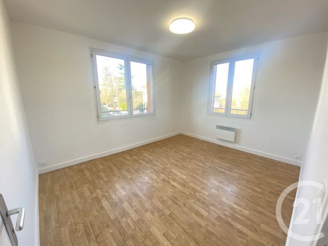 Appartement F3 &agrave; louer - 3 pi&egrave;ces - 66,24 m2 - Villeneuve Le Roi - 94 - ILE-DE-FRANCE