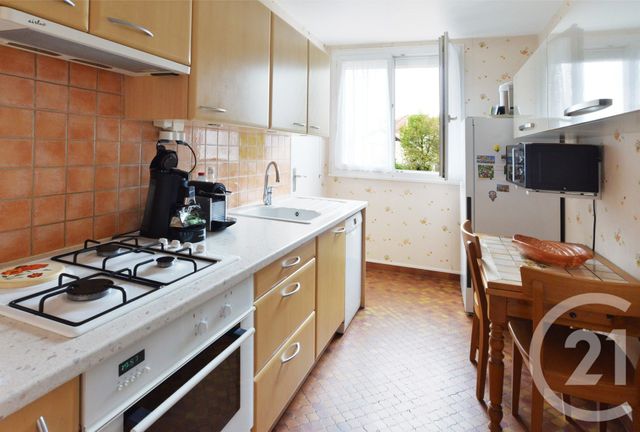 Appartement F4 &agrave; vendre - 4 pi&egrave;ces - 65,68 m2 - Crosne - 91 - ILE-DE-FRANCE