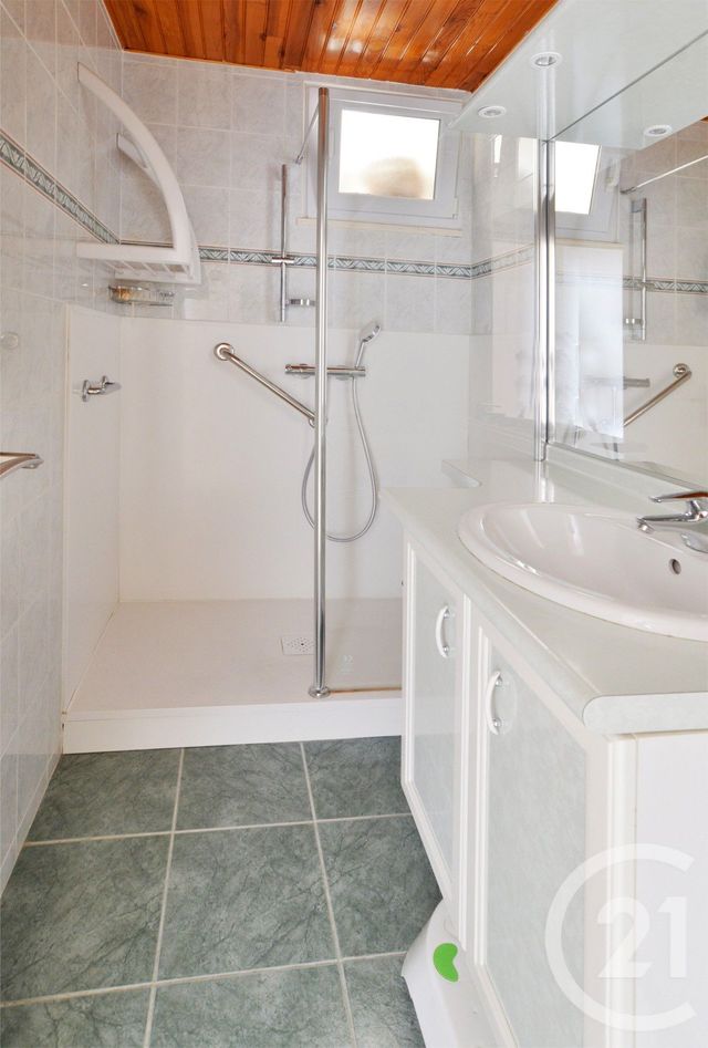 Appartement F4 &agrave; vendre - 4 pi&egrave;ces - 65,68 m2 - Crosne - 91 - ILE-DE-FRANCE