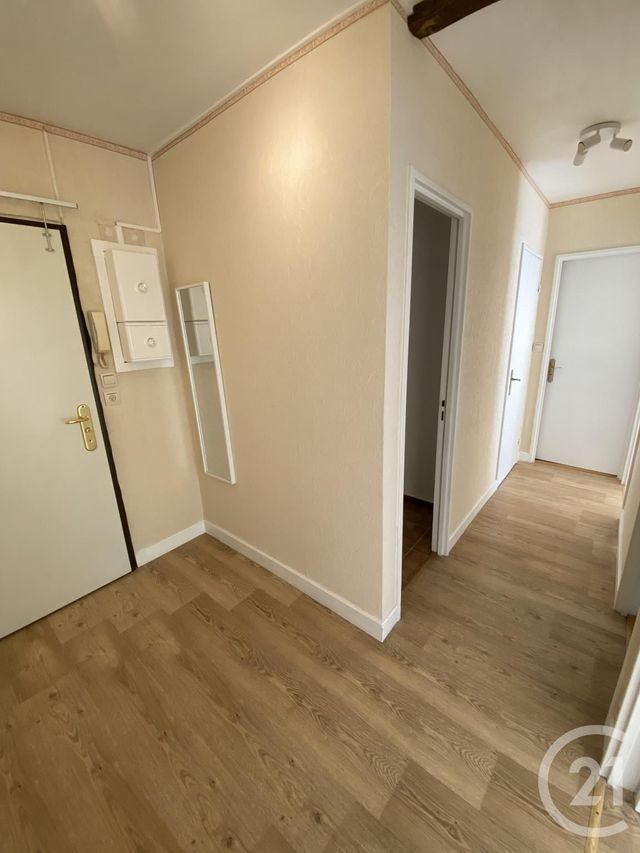 Appartement F2 &agrave; louer - 2 pi&egrave;ces - 53 m2 - Yerres - 91 - ILE-DE-FRANCE