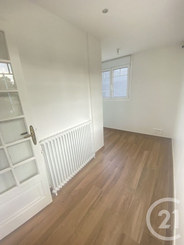 Maison &agrave; louer - 7 pi&egrave;ces - 170,42 m2 - Montgeron - 91 - ILE-DE-FRANCE