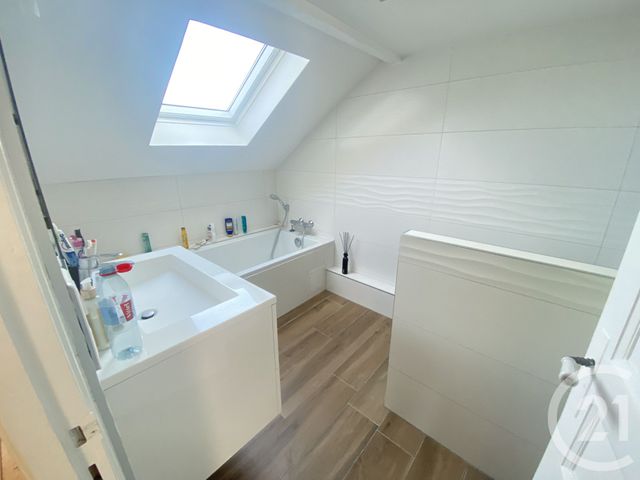 Maison &agrave; louer - 7 pi&egrave;ces - 170,42 m2 - Montgeron - 91 - ILE-DE-FRANCE