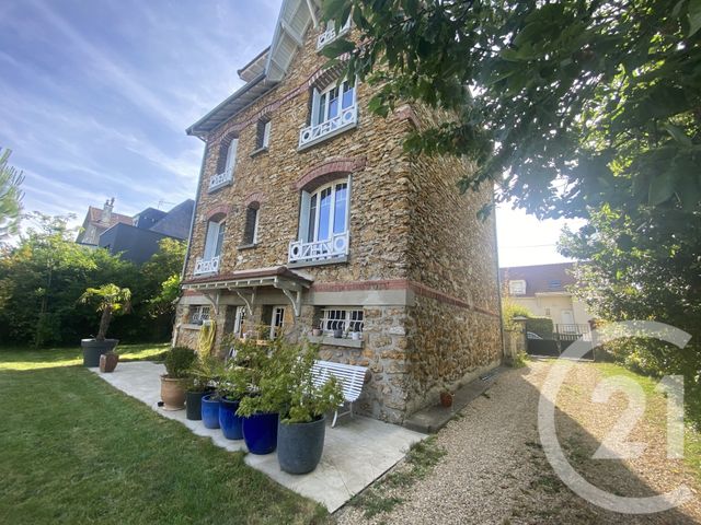 Maison &agrave; louer - 7 pi&egrave;ces - 170,42 m2 - Montgeron - 91 - ILE-DE-FRANCE