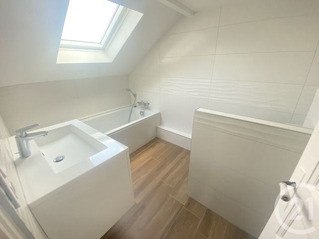 Maison &agrave; louer - 7 pi&egrave;ces - 170,42 m2 - Montgeron - 91 - ILE-DE-FRANCE