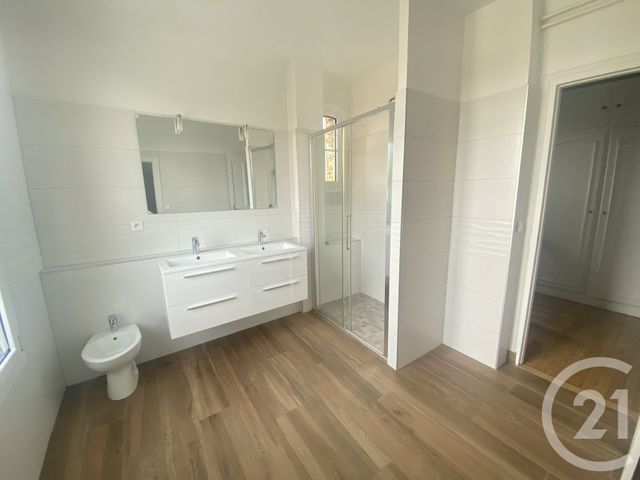 Maison &agrave; louer - 7 pi&egrave;ces - 170,42 m2 - Montgeron - 91 - ILE-DE-FRANCE