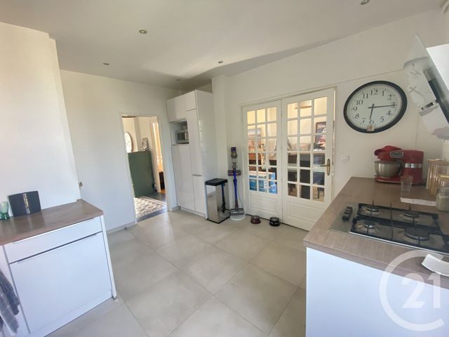 Maison &agrave; louer - 7 pi&egrave;ces - 170,42 m2 - Montgeron - 91 - ILE-DE-FRANCE