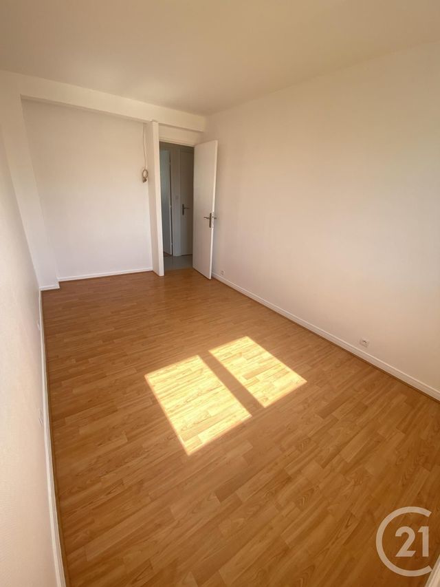 Appartement F4 &agrave; louer - 4 pi&egrave;ces - 65,84 m2 - Brunoy - 91 - ILE-DE-FRANCE