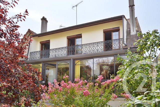 Maison 8 pièces 160 m² · à Crosne · 160 m² · 429 900 €