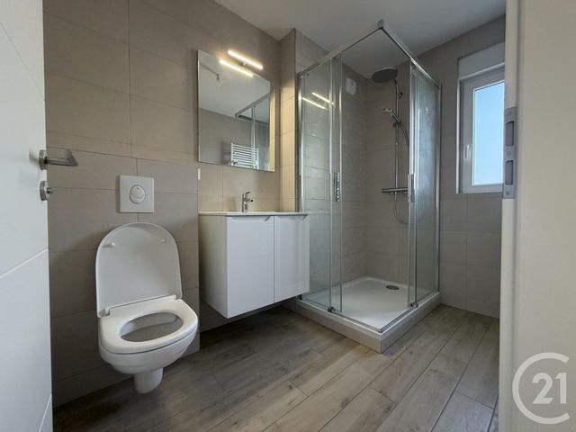 Maison &agrave; louer - 4 pi&egrave;ces - 80,01 m2 - Ostwald - 67 - ALSACE