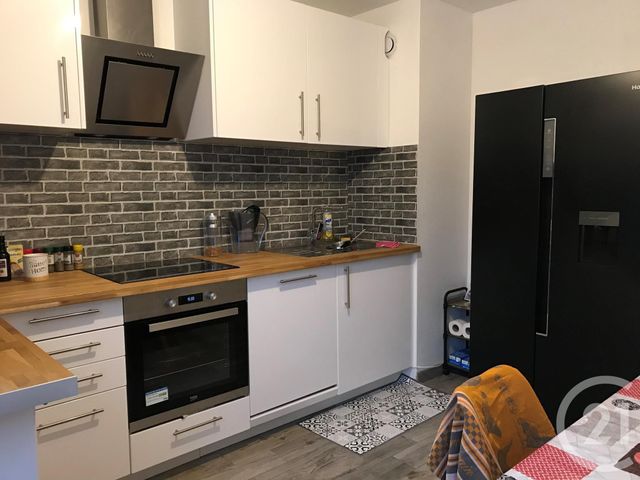 Appartement Chambre &agrave; louer - 1 pi&egrave;ce - 18 m2 - Ostwald - 67 - ALSACE