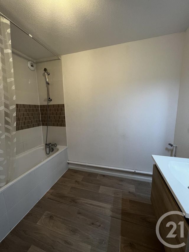Appartement F4 &agrave; louer - 4 pi&egrave;ces - 78,93 m2 - Lingolsheim - 67 - ALSACE