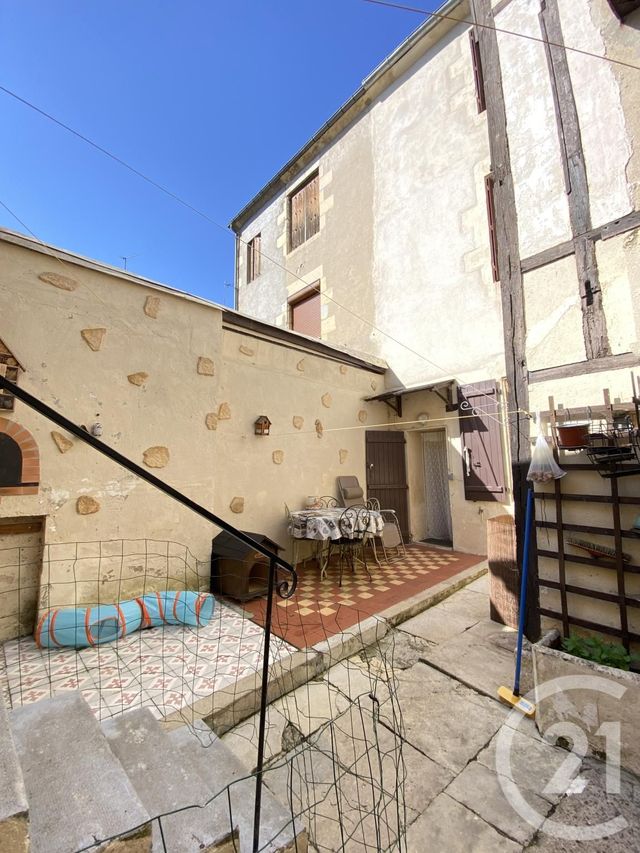 Maison à vendre - 6 pièces - 172 m2 - St Pierre Le Moutier - 58 - BOURGOGNE