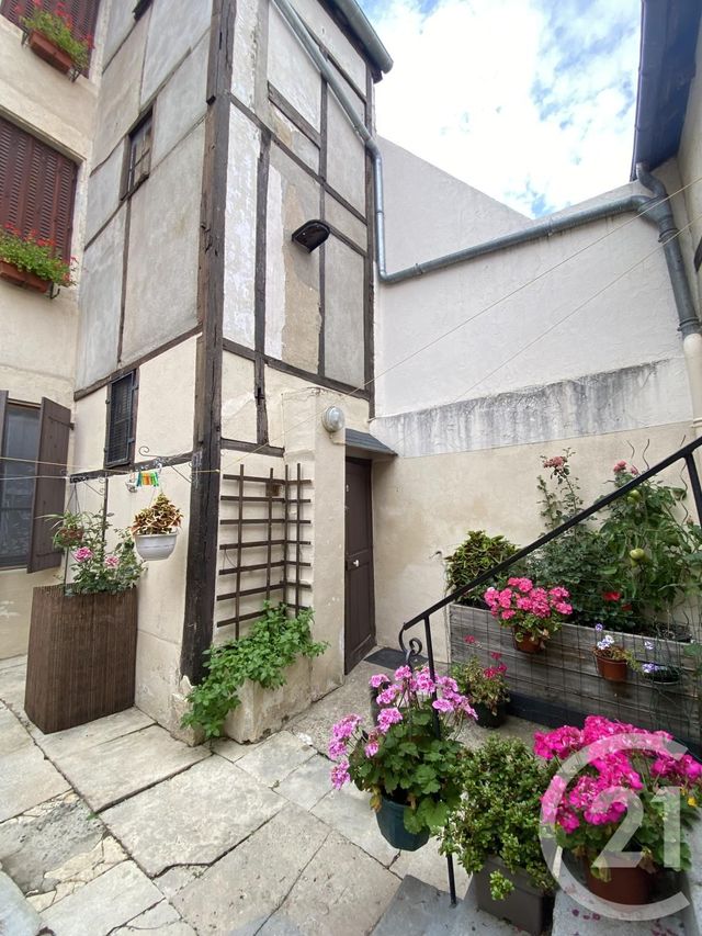 Maison à vendre - 6 pièces - 172 m2 - St Pierre Le Moutier - 58 - BOURGOGNE