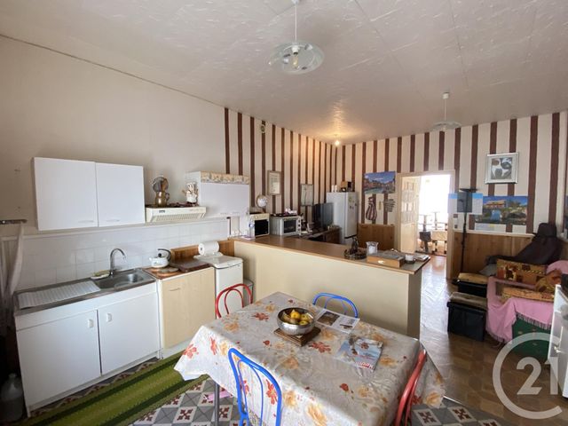 Maison à vendre - 6 pièces - 172 m2 - St Pierre Le Moutier - 58 - BOURGOGNE