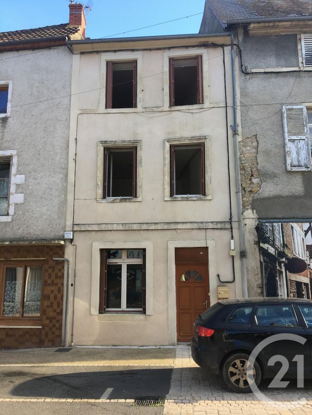 Maison à vendre - 5 pièces - 111,72 m2 - St Pierre Le Moutier - 58 - BOURGOGNE