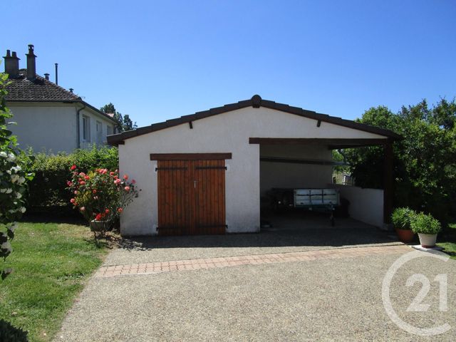 Maison à vendre - 7 pièces - 165 m2 - St Pierre Le Moutier - 58 - BOURGOGNE