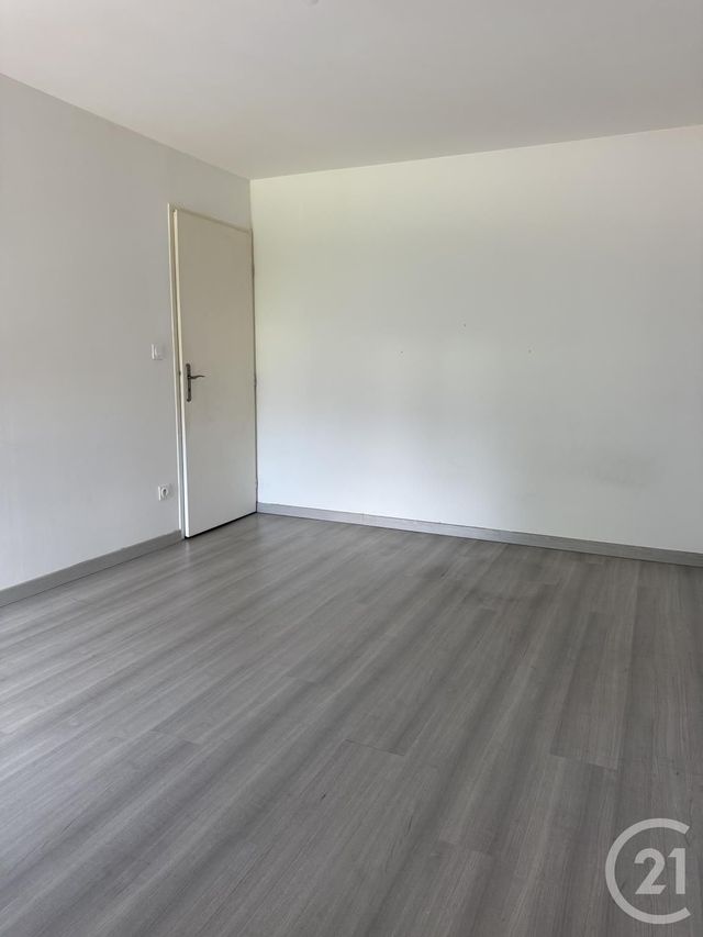 Appartement F2 &agrave; louer - 3 pi&egrave;ces - 54,54 m2 - La Machine - 58 - BOURGOGNE