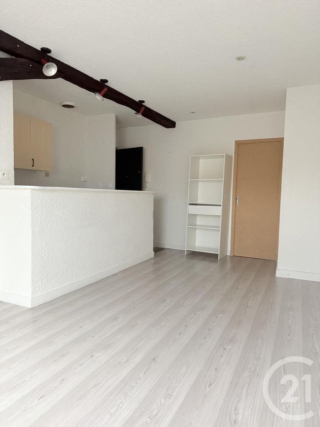 Appartement F2 &agrave; louer - 2 pi&egrave;ces - 32,69 m2 - Decize - 58 - BOURGOGNE