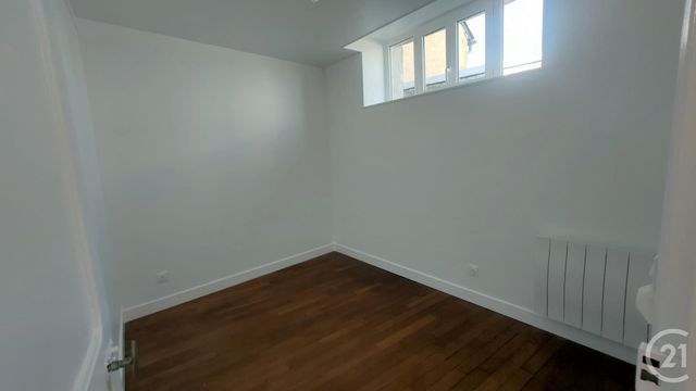 Appartement &agrave; louer - 3 pi&egrave;ces - 74,40 m2 - St Saulge - 58 - BOURGOGNE