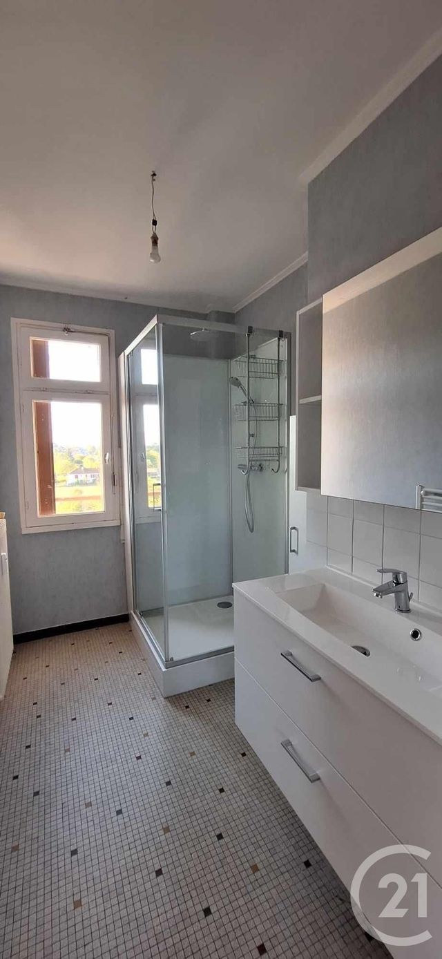 Appartement F4 &agrave; vendre - 4 pi&egrave;ces - 72,32 m2 - Decize - 58 - BOURGOGNE