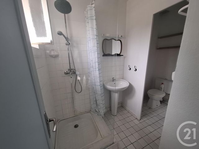Maison &agrave; louer - 3 pi&egrave;ces - 56,02 m2 - Trois Vevres - 58 - BOURGOGNE