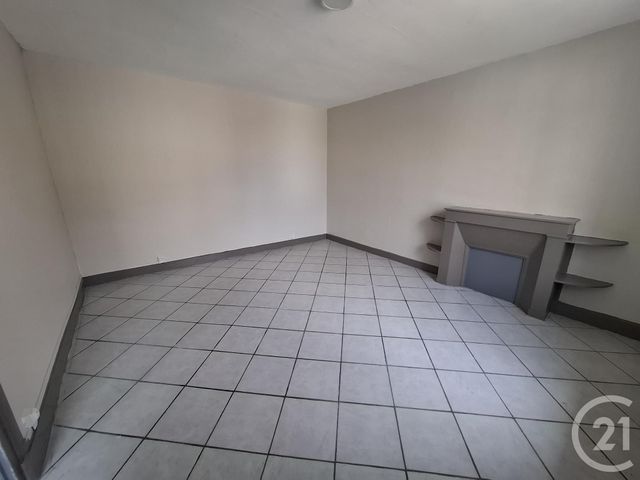 Maison &agrave; louer - 3 pi&egrave;ces - 56,02 m2 - Trois Vevres - 58 - BOURGOGNE