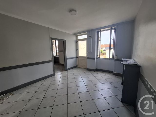 Maison &agrave; louer - 3 pi&egrave;ces - 56,02 m2 - Trois Vevres - 58 - BOURGOGNE