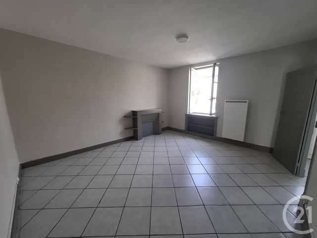 Maison &agrave; louer - 3 pi&egrave;ces - 56,02 m2 - Trois Vevres - 58 - BOURGOGNE