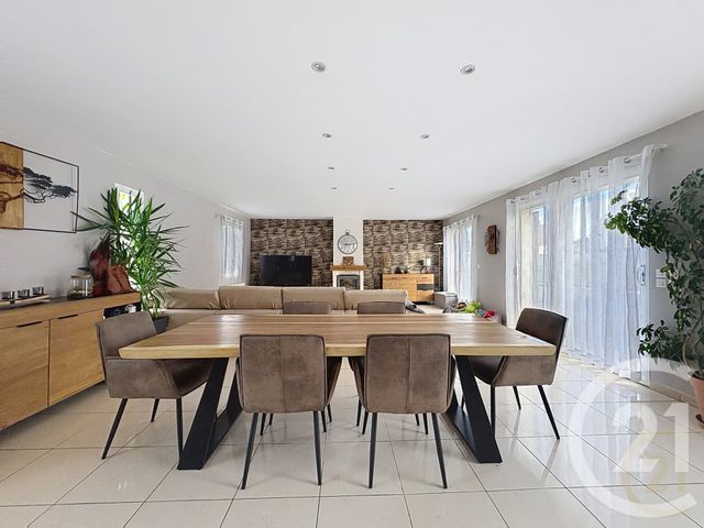 Maison &agrave; vendre - 5 pi&egrave;ces - 155,23 m2 - Moret Loing Et Orvanne - 77 - ILE-DE-FRANCE