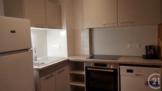 Appartement F2 &agrave; louer - 2 pi&egrave;ces - 43,10 m2 - Fontainebleau - 77 - ILE-DE-FRANCE