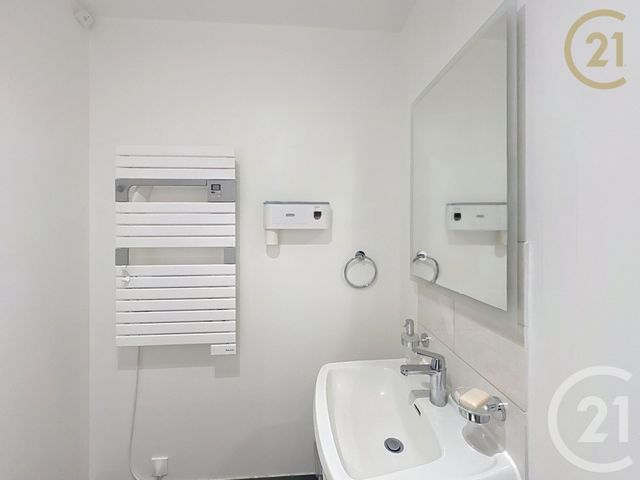 Appartement Studio &agrave; vendre - 1 pi&egrave;ce - 30,41 m2 - Moret Loing Et Orvanne - 77 - ILE-DE-FRANCE